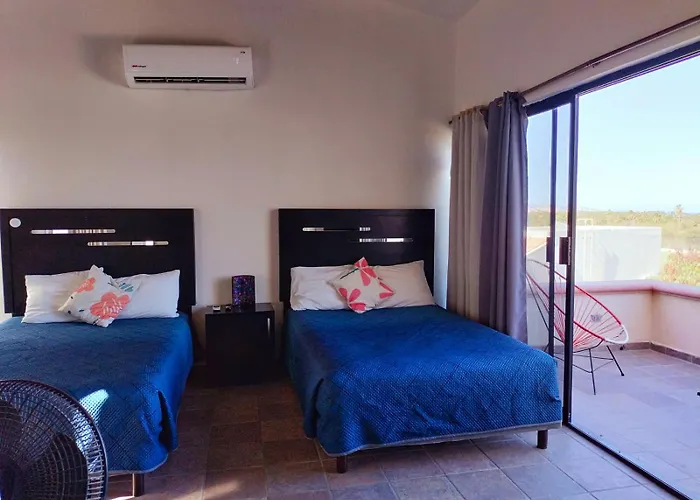 Hostal Las Quintas 3*