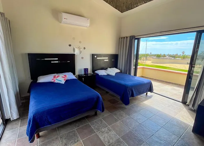 Hostal Las Quintas 3*